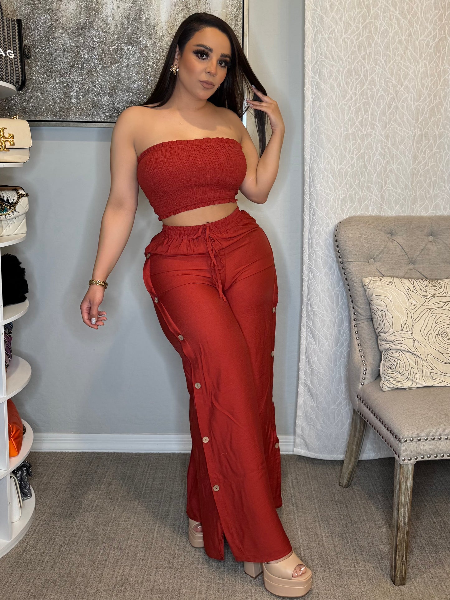 Traje R