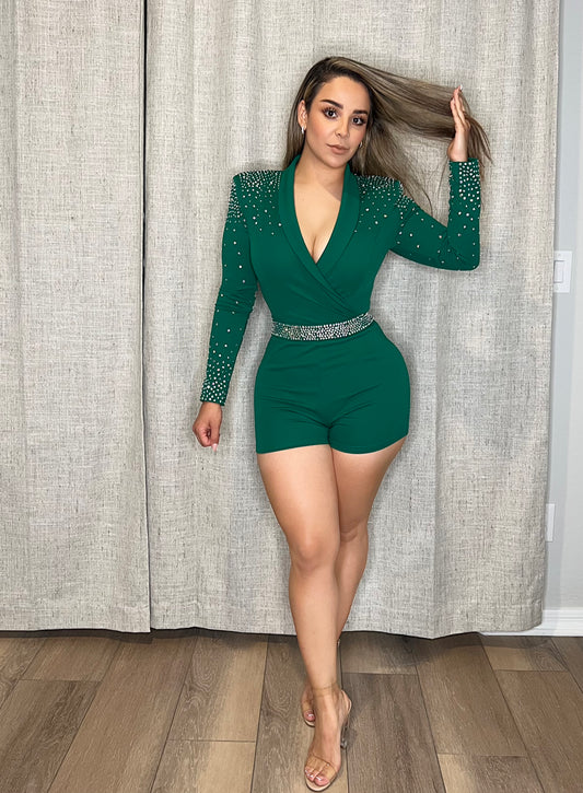 Traje de short verde piedras BJ